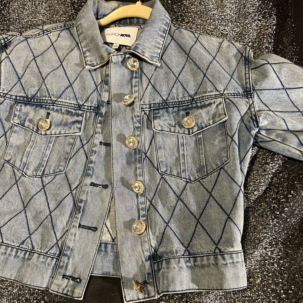 Fashion Nova Blue Jean ( Denim Jacket )